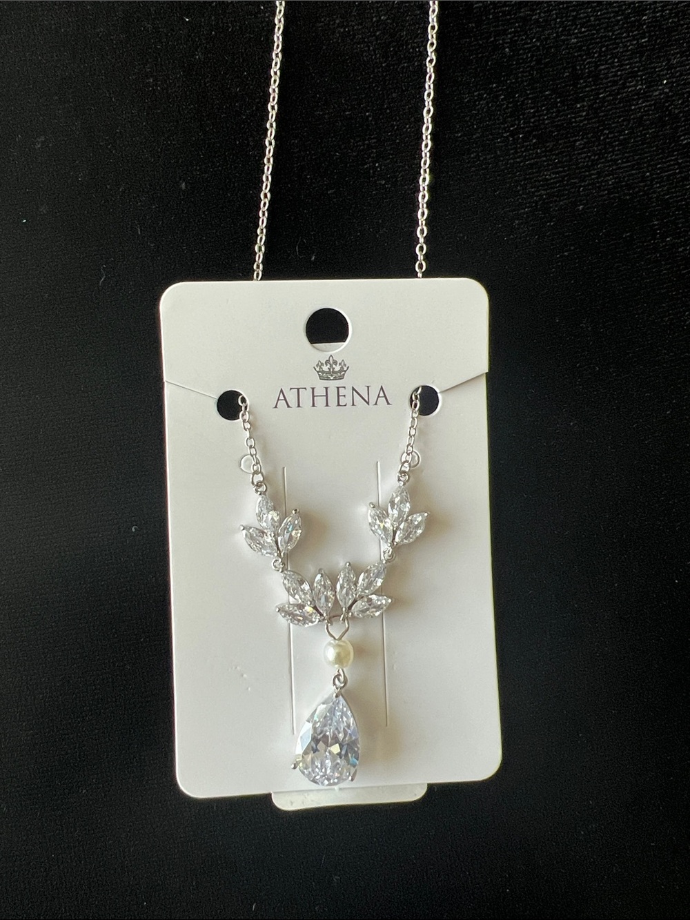 Beautiful Crystal Pendant Bridal Necklace